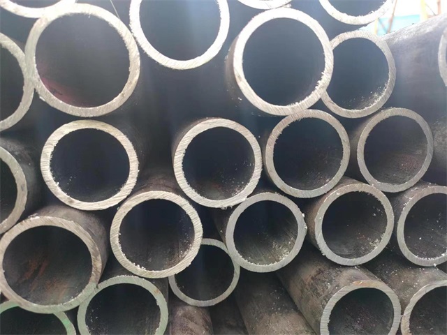 德阳10#结构用无缝钢管